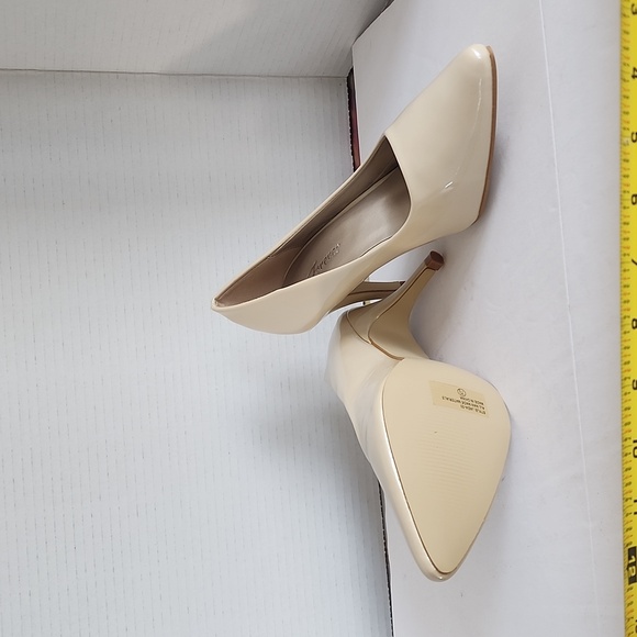 Women Mid-Height Stelitto Heel - Picture 3 of 10